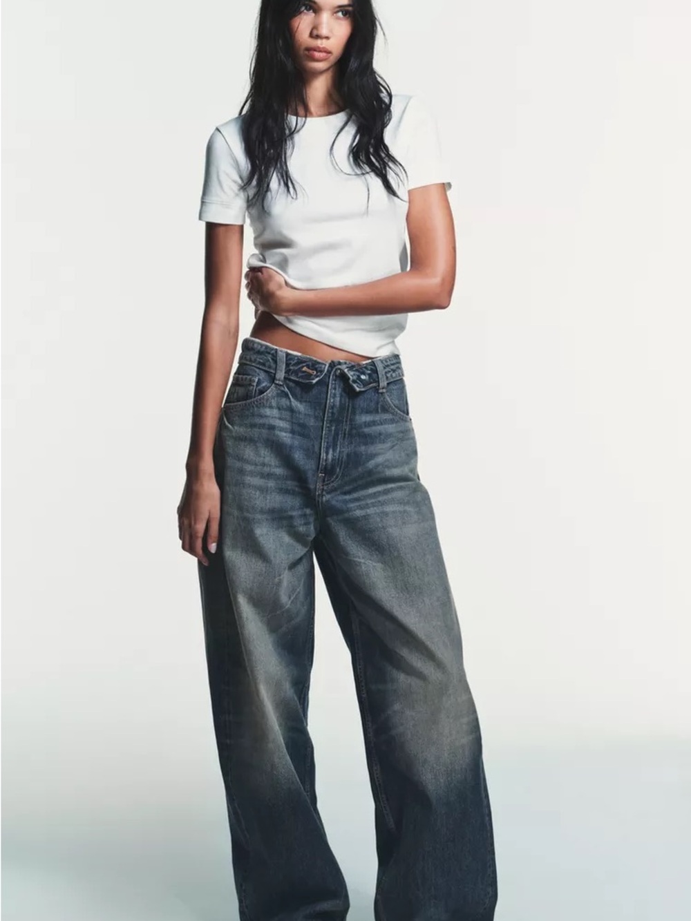 Zara Wide-Leg High-Rise Jeans in Washed Blue